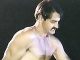 Майк Хорнер

Mike Horner