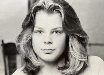 Кристин Дебелл