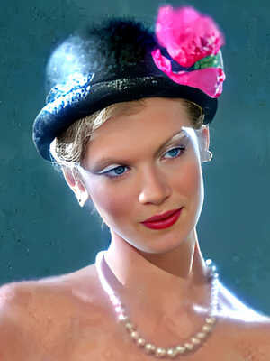 Адель Слоан